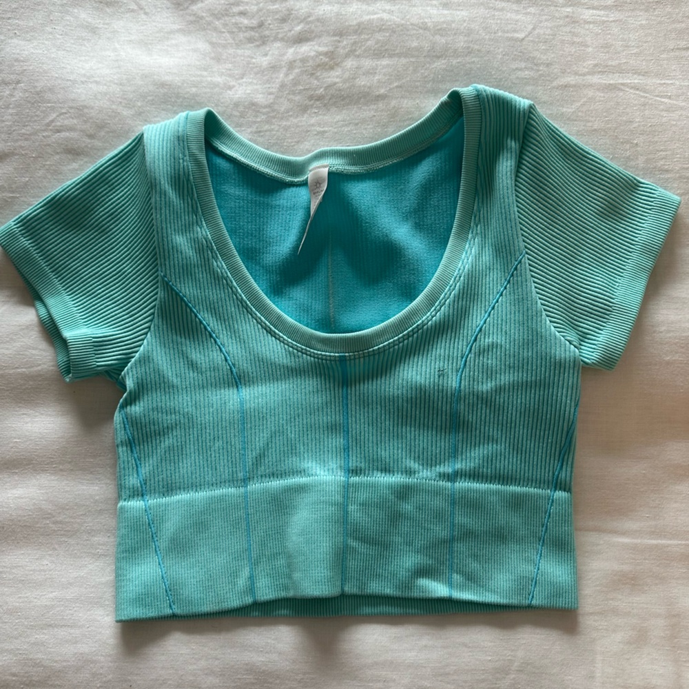 Offline Aerie Workout Top - size SMALL
